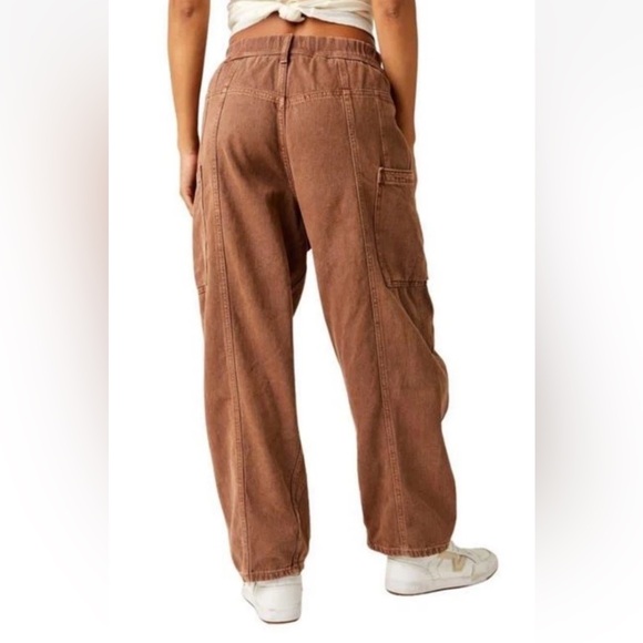 Free People New School Relaxed Cargo Jeans Pants Womens Sz Small Brown - Picture 2 of 9